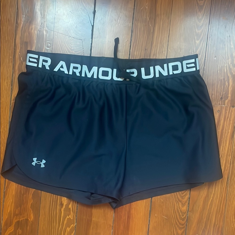 Girls XL Under Armour Black Shorts